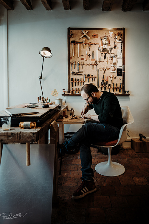 Larevuedudesign-design-designer-formation-Damien-Beal-Menuisier-formation-mobilier-luminaires-maroquinerie-bijouterie-artiste-Versailles-Interview-04
